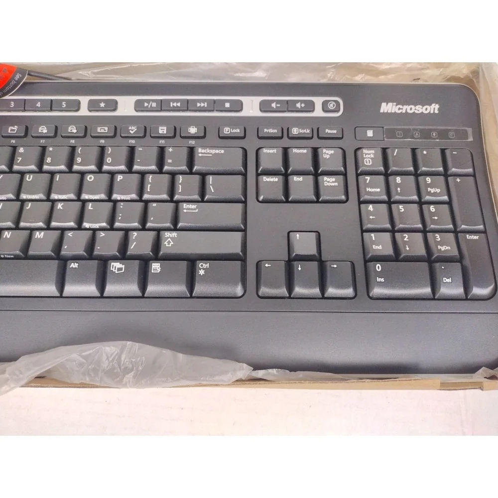 Microsoft Digital Media Keyboard 3000 Wired Model 1343 New Open Box